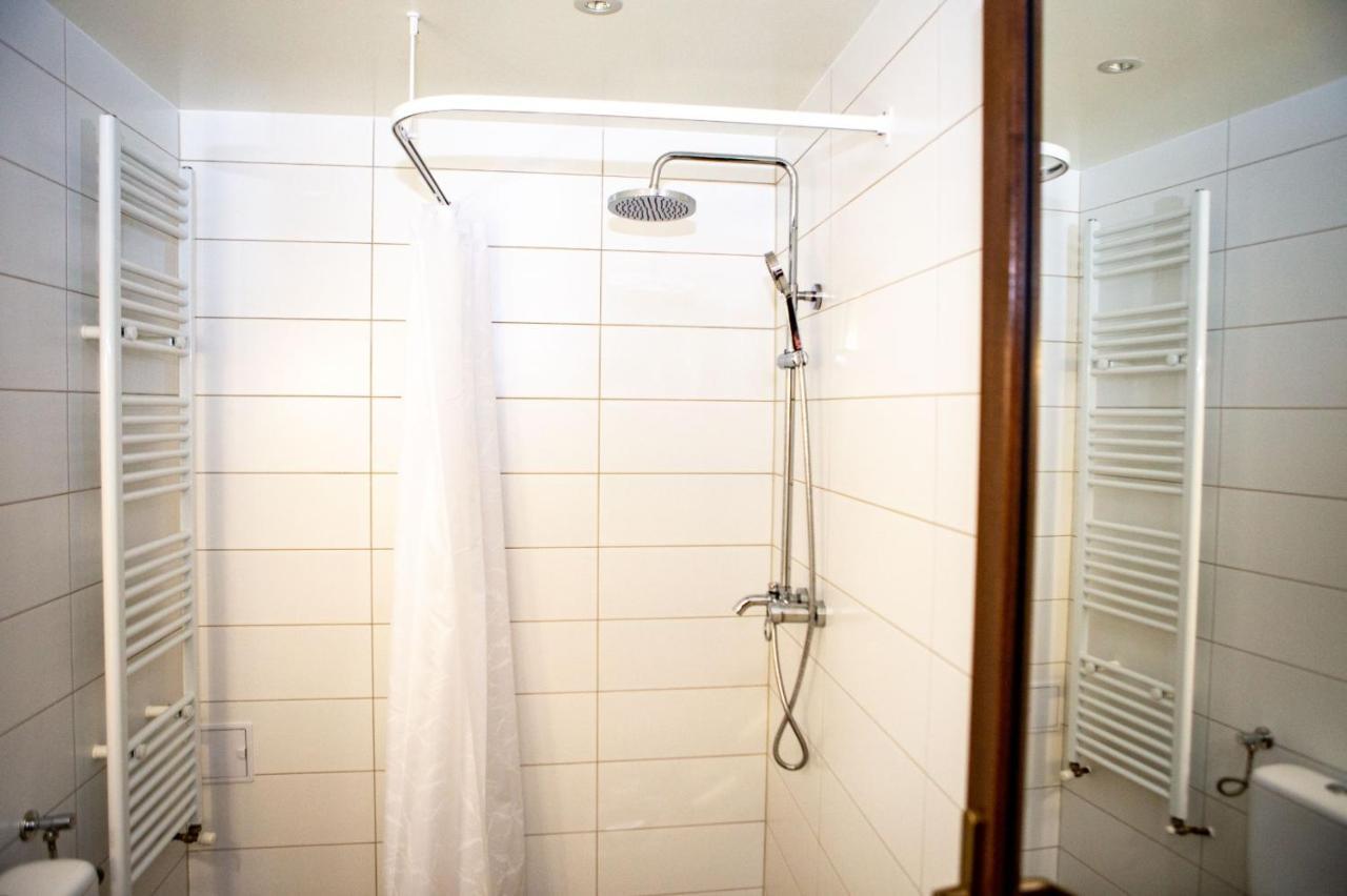 Vila Swe Sar Hotel Curtea de Argeş Екстериор снимка