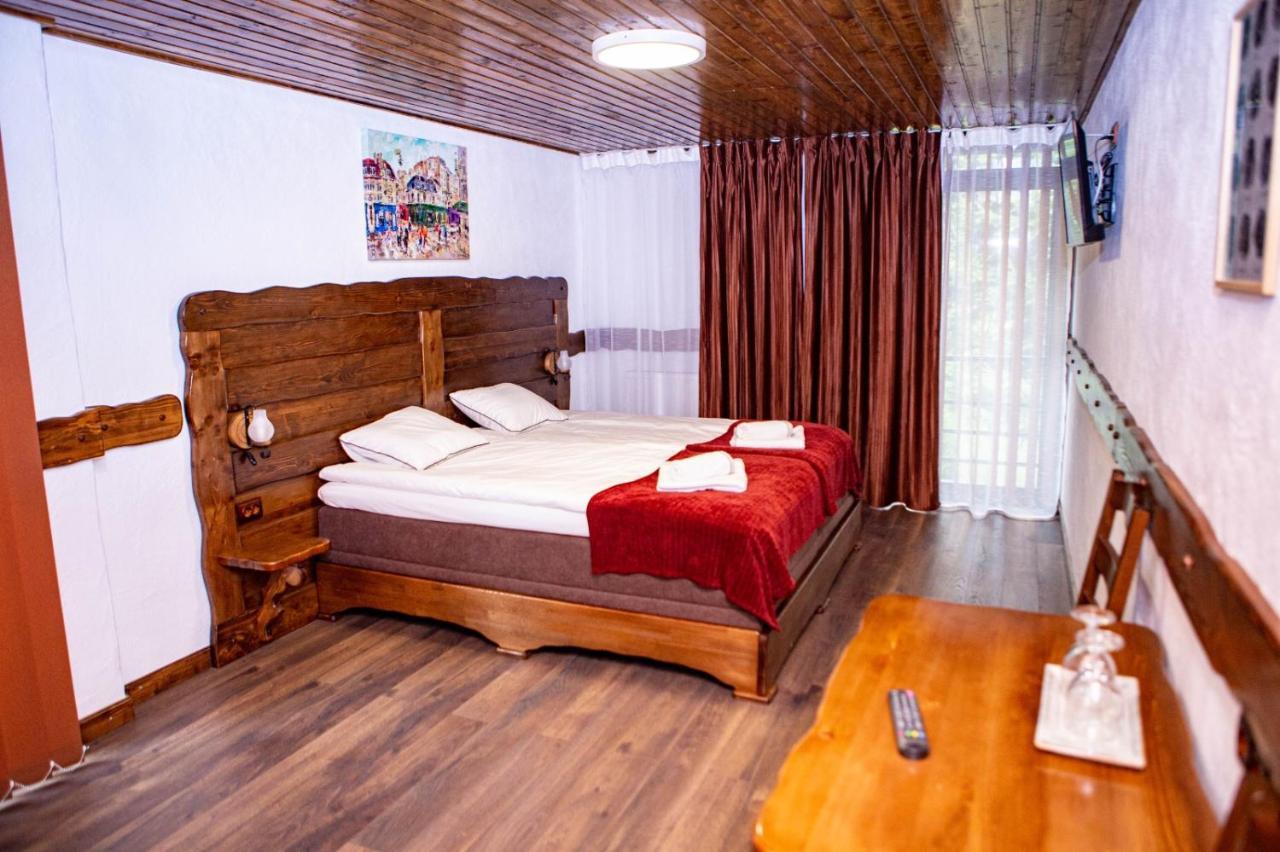 Vila Swe Sar Hotel Curtea de Argeş Екстериор снимка