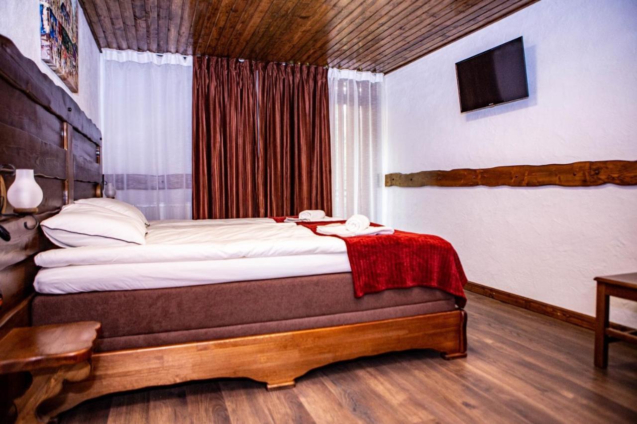 Vila Swe Sar Hotel Curtea de Argeş Екстериор снимка