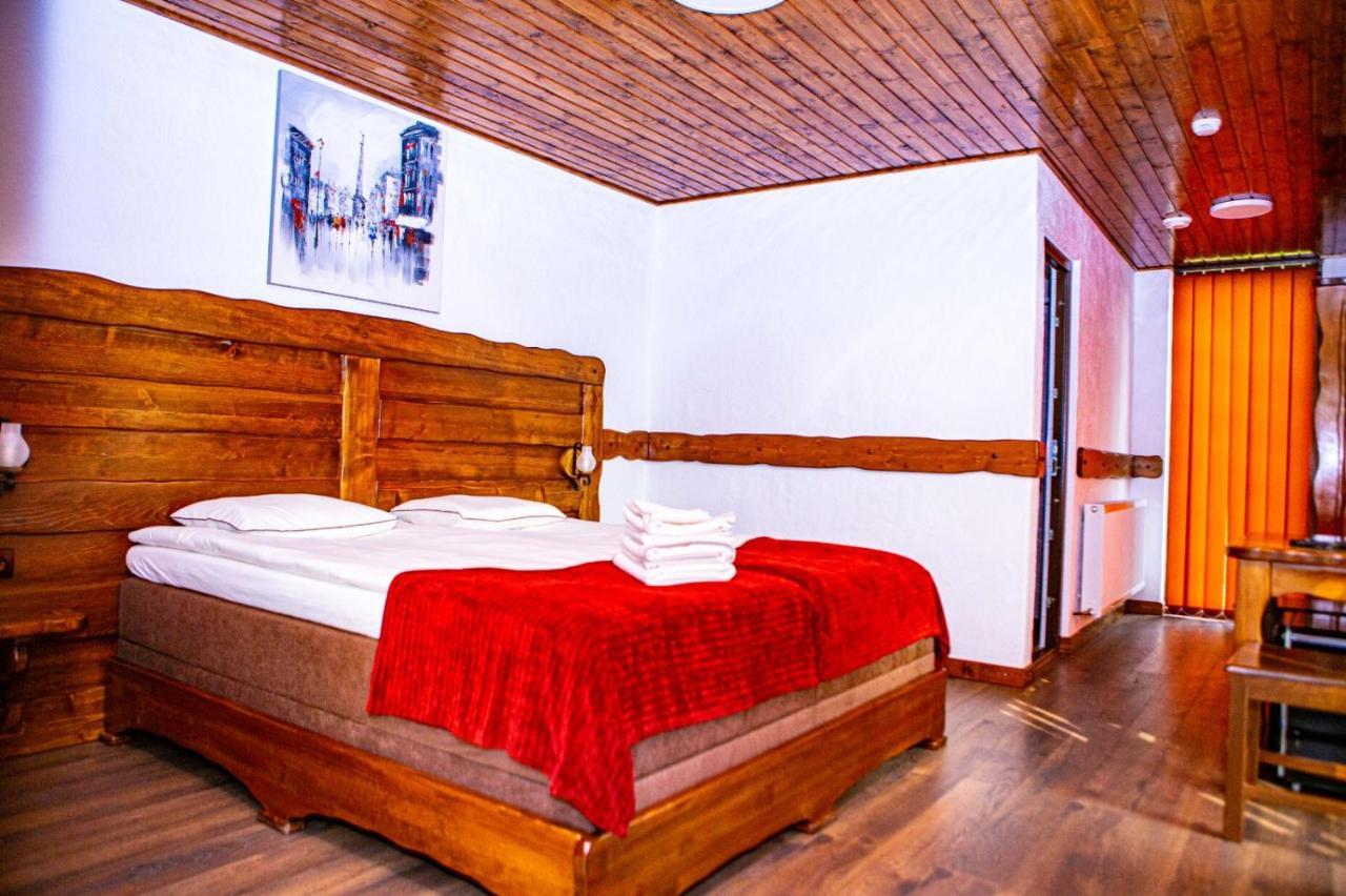 Vila Swe Sar Hotel Curtea de Argeş Екстериор снимка