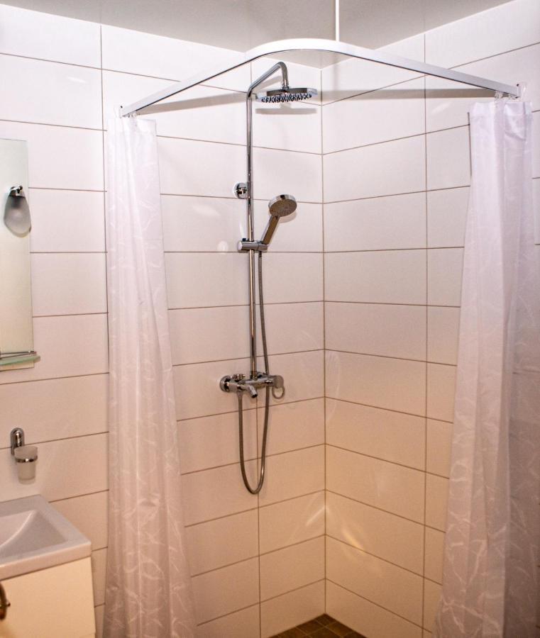 Vila Swe Sar Hotel Curtea de Argeş Екстериор снимка